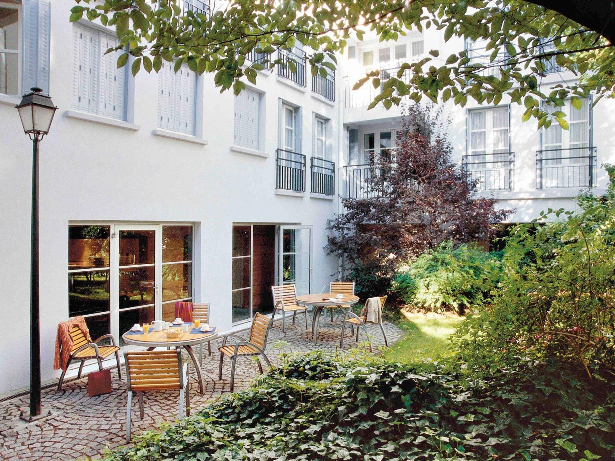 Aparthotel Adagio Paris Montmartre Екстериор снимка