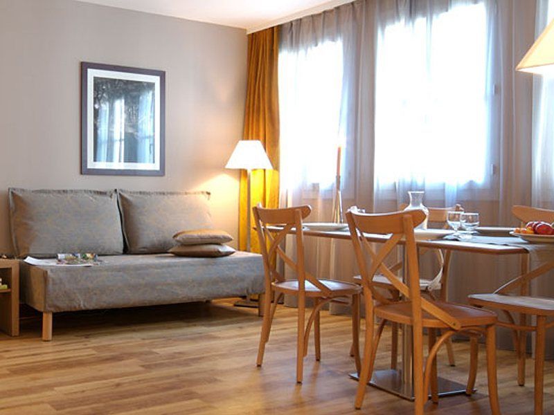 Aparthotel Adagio Paris Montmartre Екстериор снимка