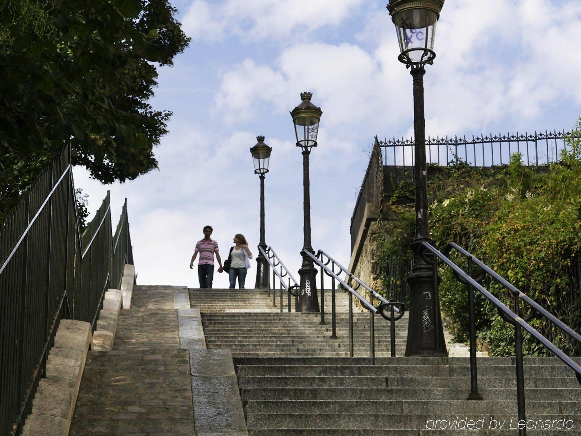 Aparthotel Adagio Paris Montmartre Екстериор снимка
